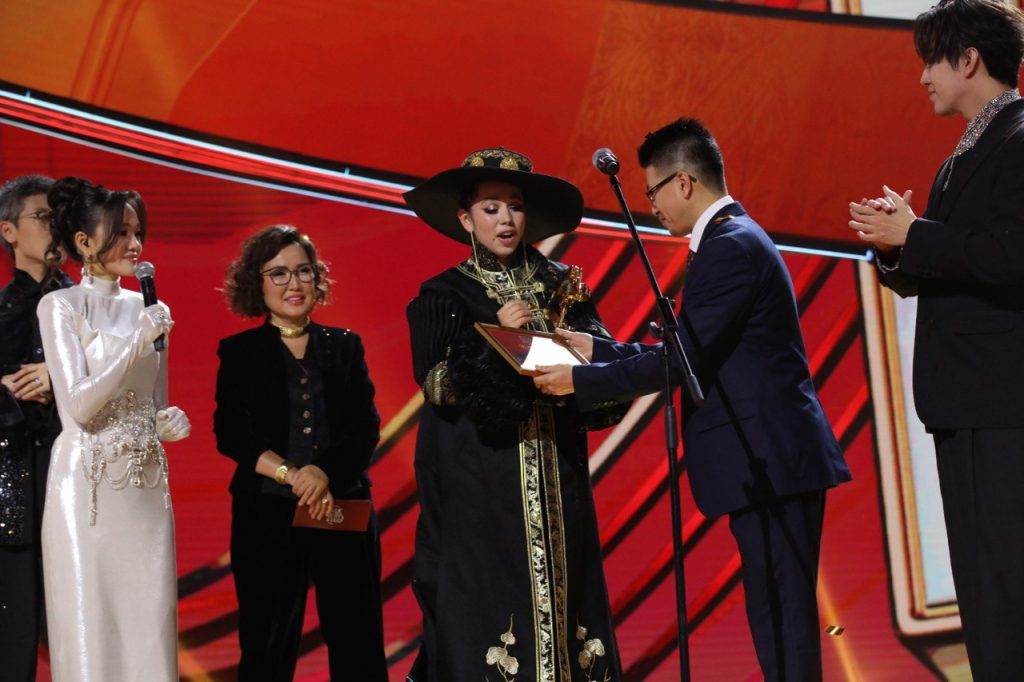 Моңғолиялық әнші Мишель Джозеф Silk Way Star халықаралық жобасының жеңімпазы атанды